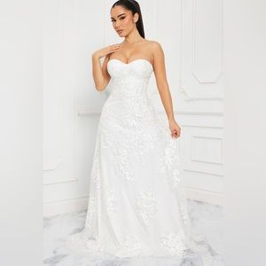 Fashion Nova Everlasting Lace Dress - SZ 8 NWT Never Worn